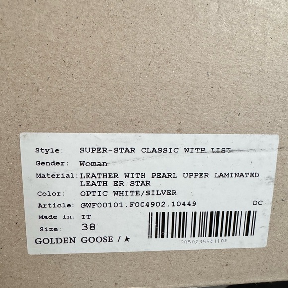 GOLDEN GOOSE
Superstar pearl-embellished distressed leather sneakers - Picture 5 of 5